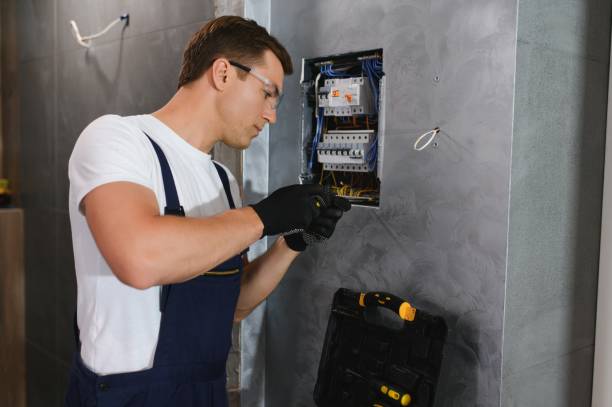Best Emergency Electrical Repair  in Grants Pass, OR